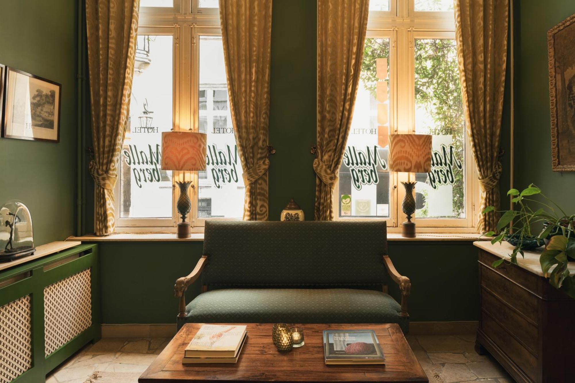 Boutique Hotel Malleberg Brugge Bagian luar foto