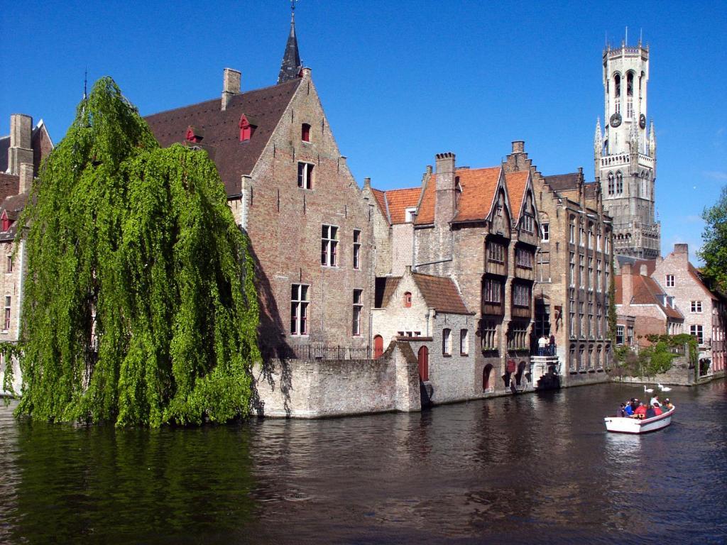Boutique Hotel Malleberg Brugge Bagian luar foto
