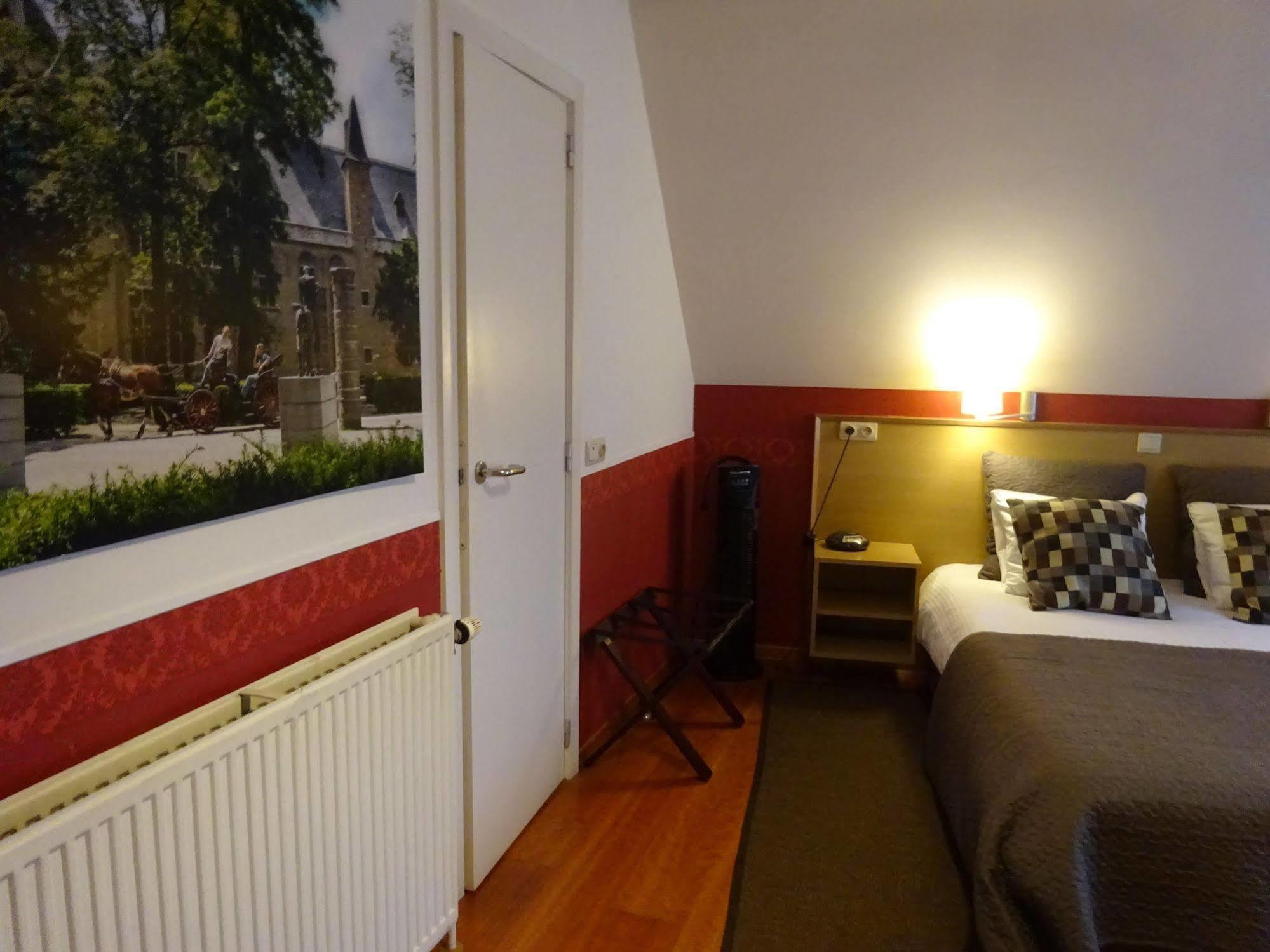 Boutique Hotel Malleberg Brugge Bagian luar foto