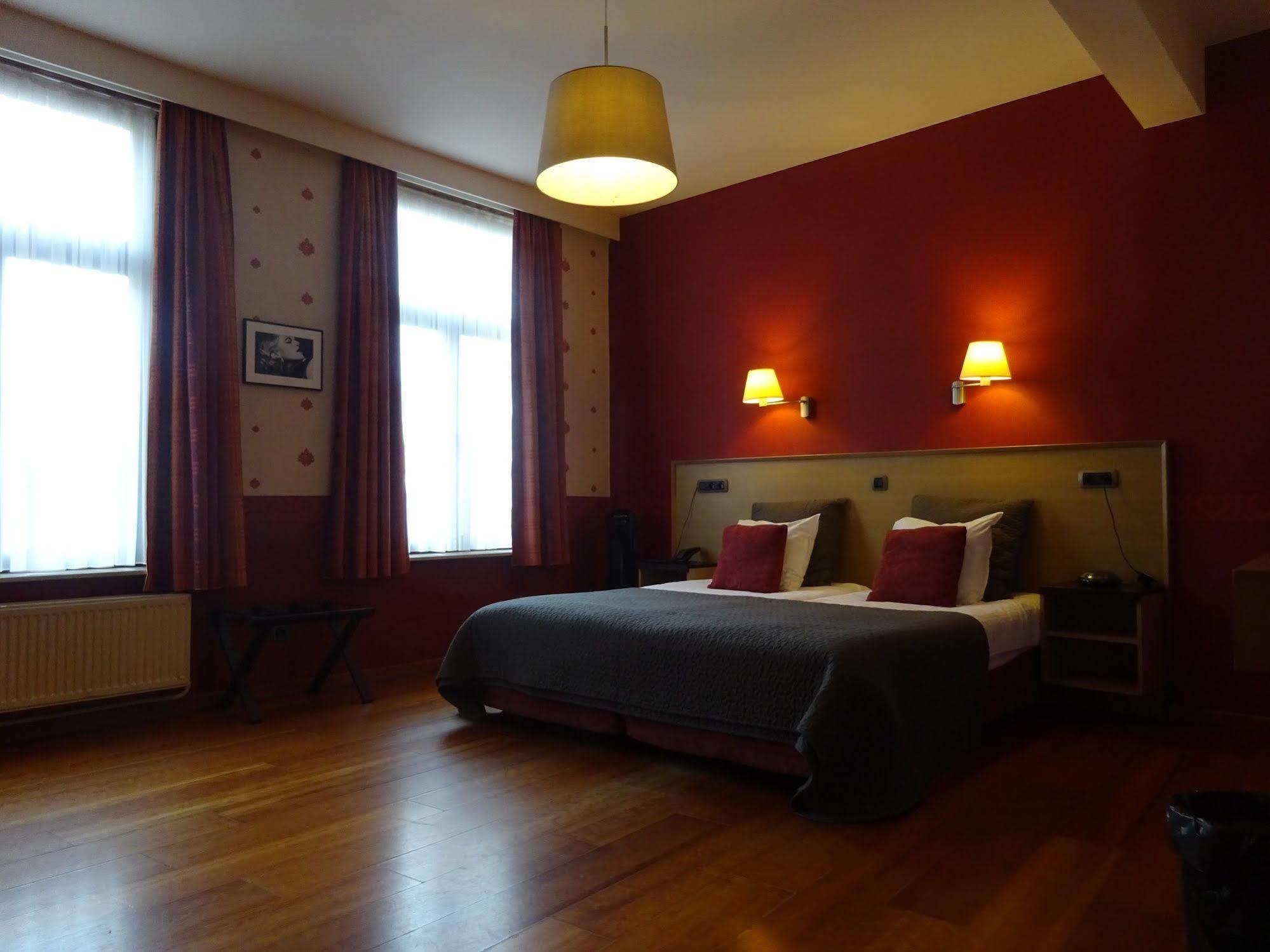 Boutique Hotel Malleberg Brugge Bagian luar foto